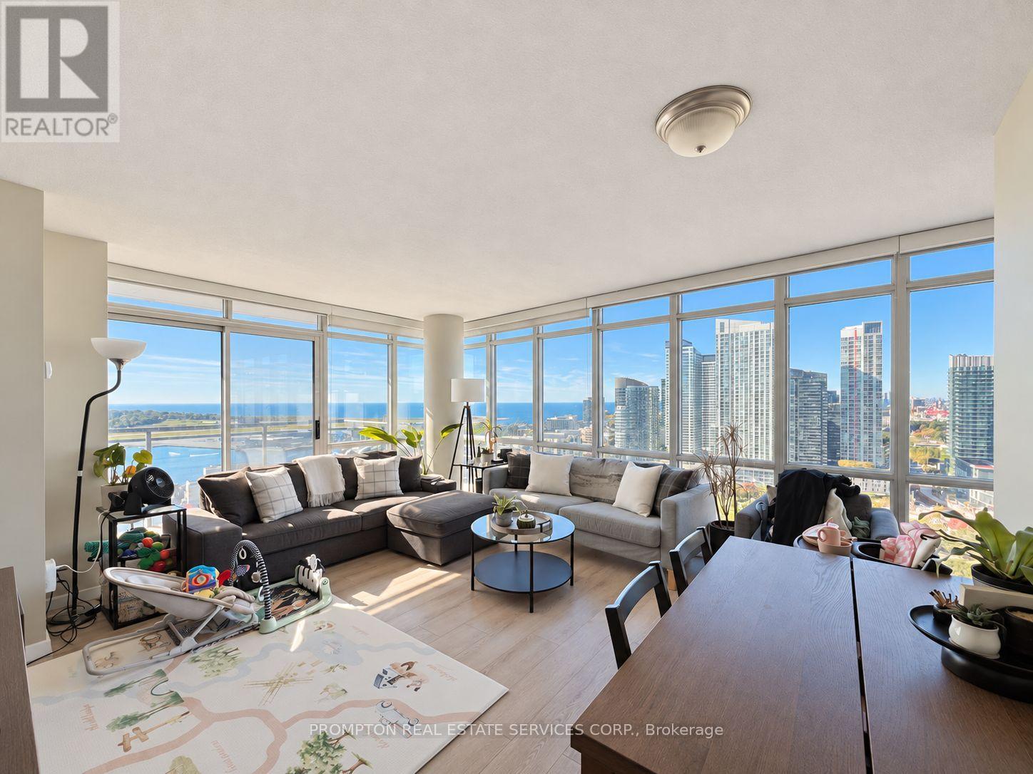 2812 - 15 FORT YORK BOULEVARD