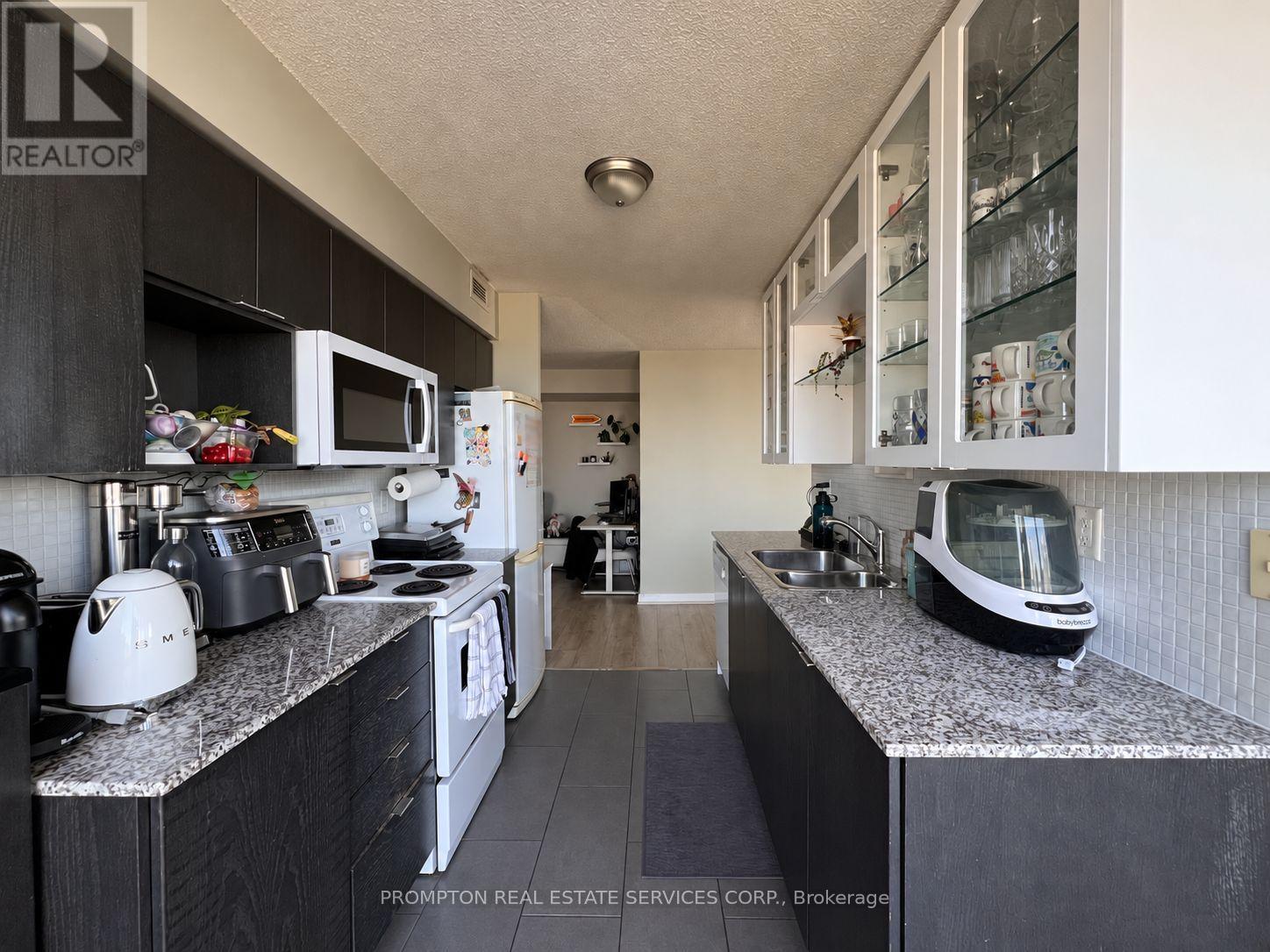 2812 - 15 Fort York Boulevard, Toronto, Ontario  M5V 3Y4 - Photo 10 - C14016880