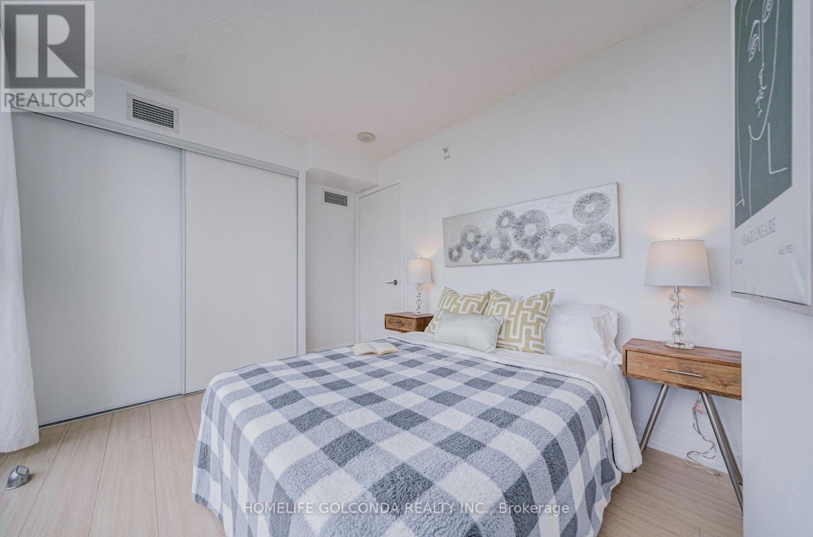 1512 - 85 Queens Wharf Road, Toronto, Ontario  M5V 0J9 - Photo 22 - C14017866