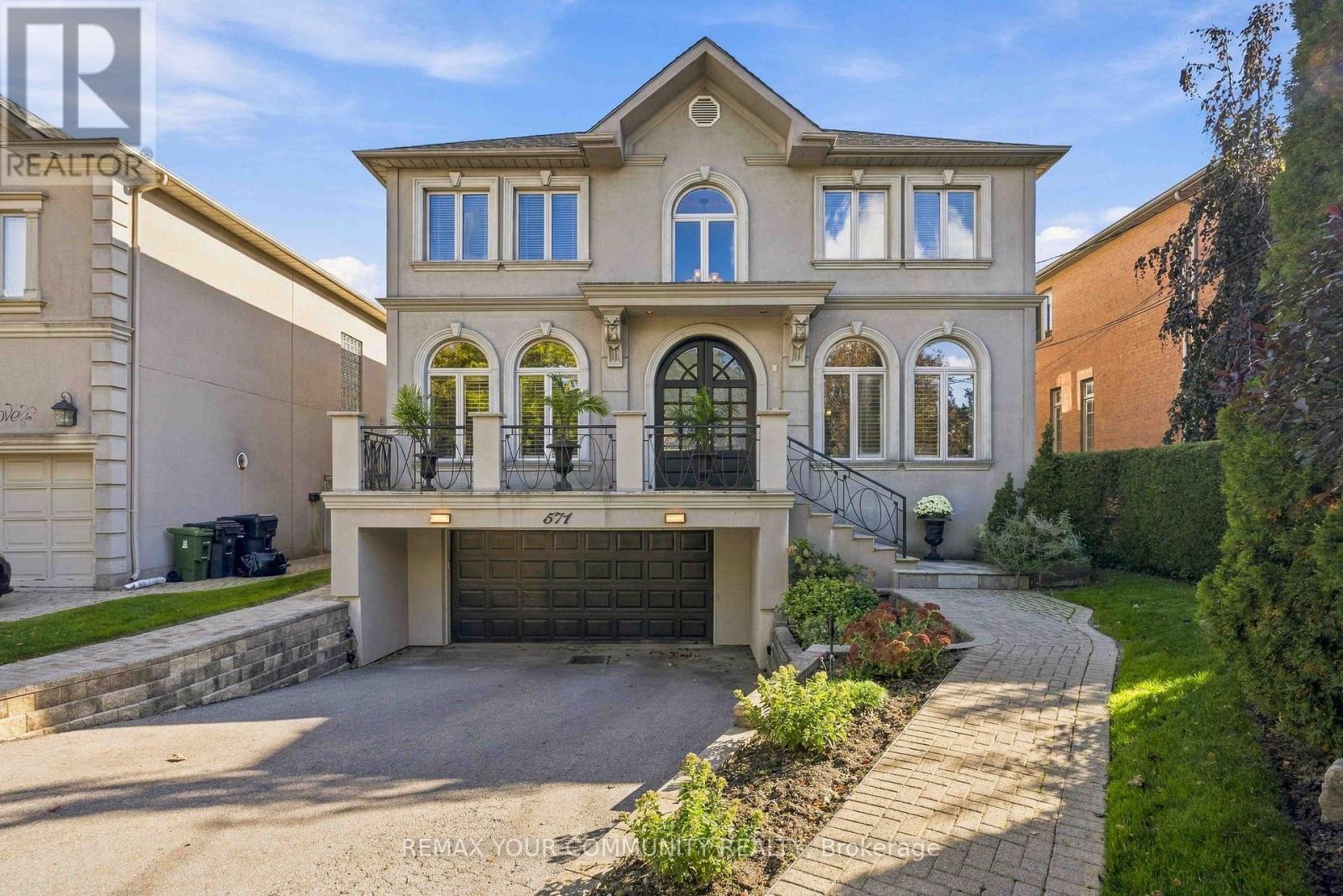 571 OLD ORCHARD GROVE, Toronto, Ontario