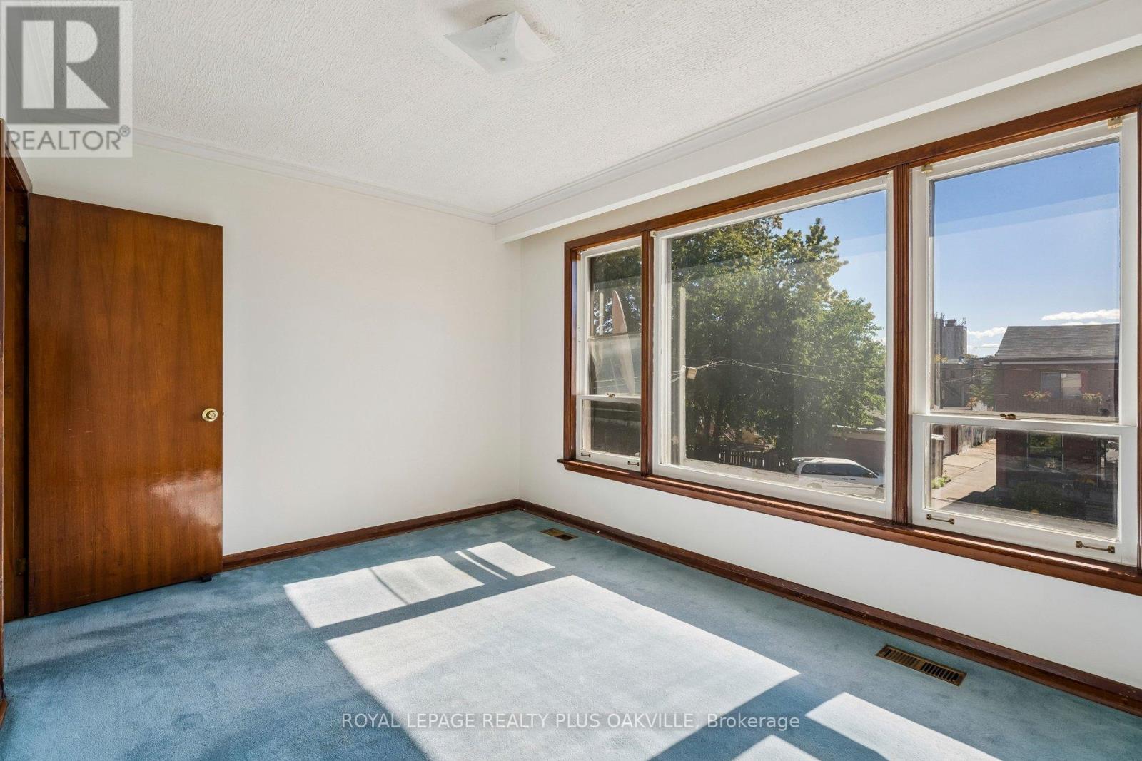 72a Lindsey Avenue, Toronto, Ontario  M6H 1E3 - Photo 21 - C14019192