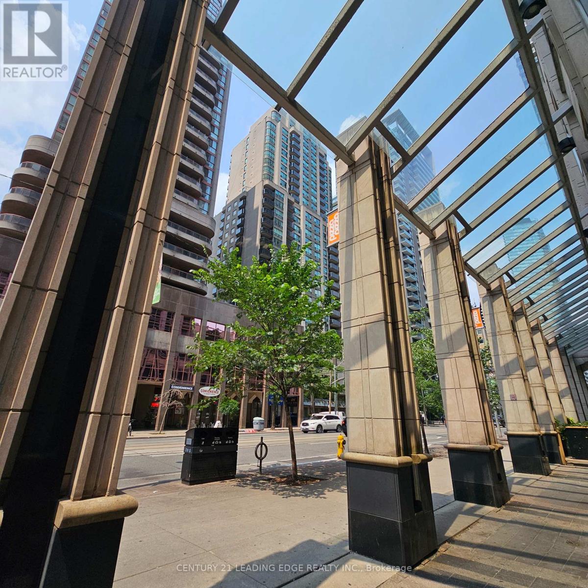 714 - 761 Bay Street, Toronto, Ontario  M5G 2R2 - Photo 3 - C14019542
