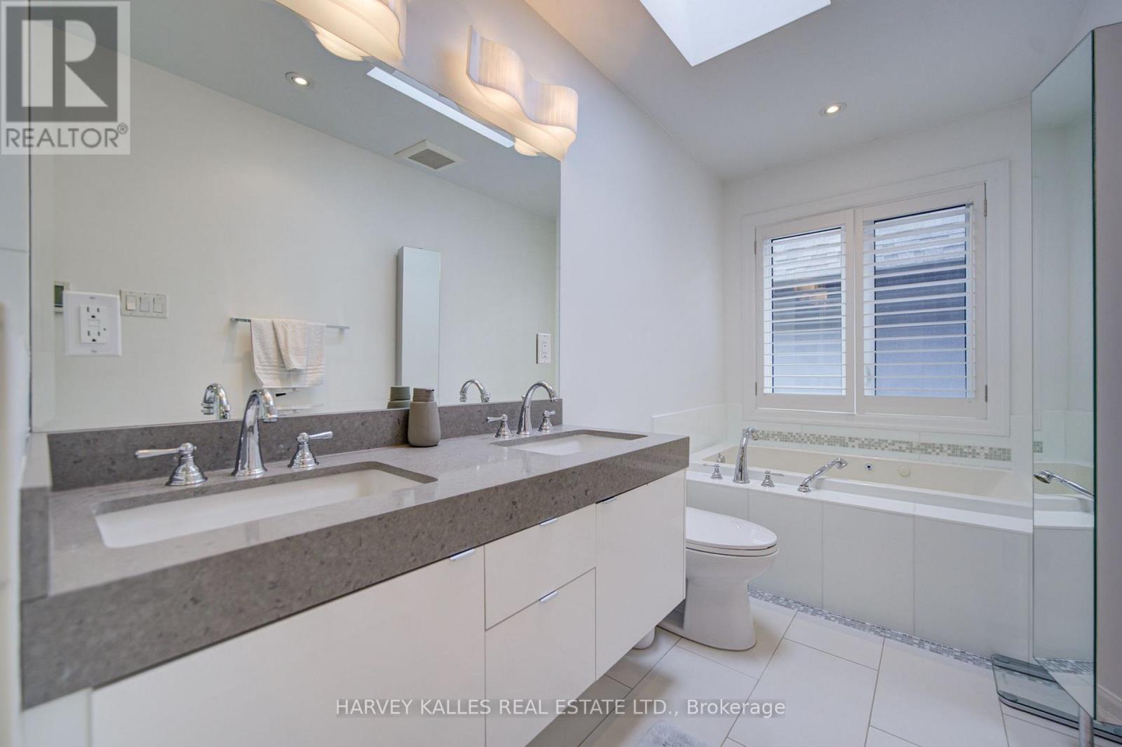 328 Douglas Avenue, Toronto, Ontario  M5M 1H1 - Photo 26 - C14020896
