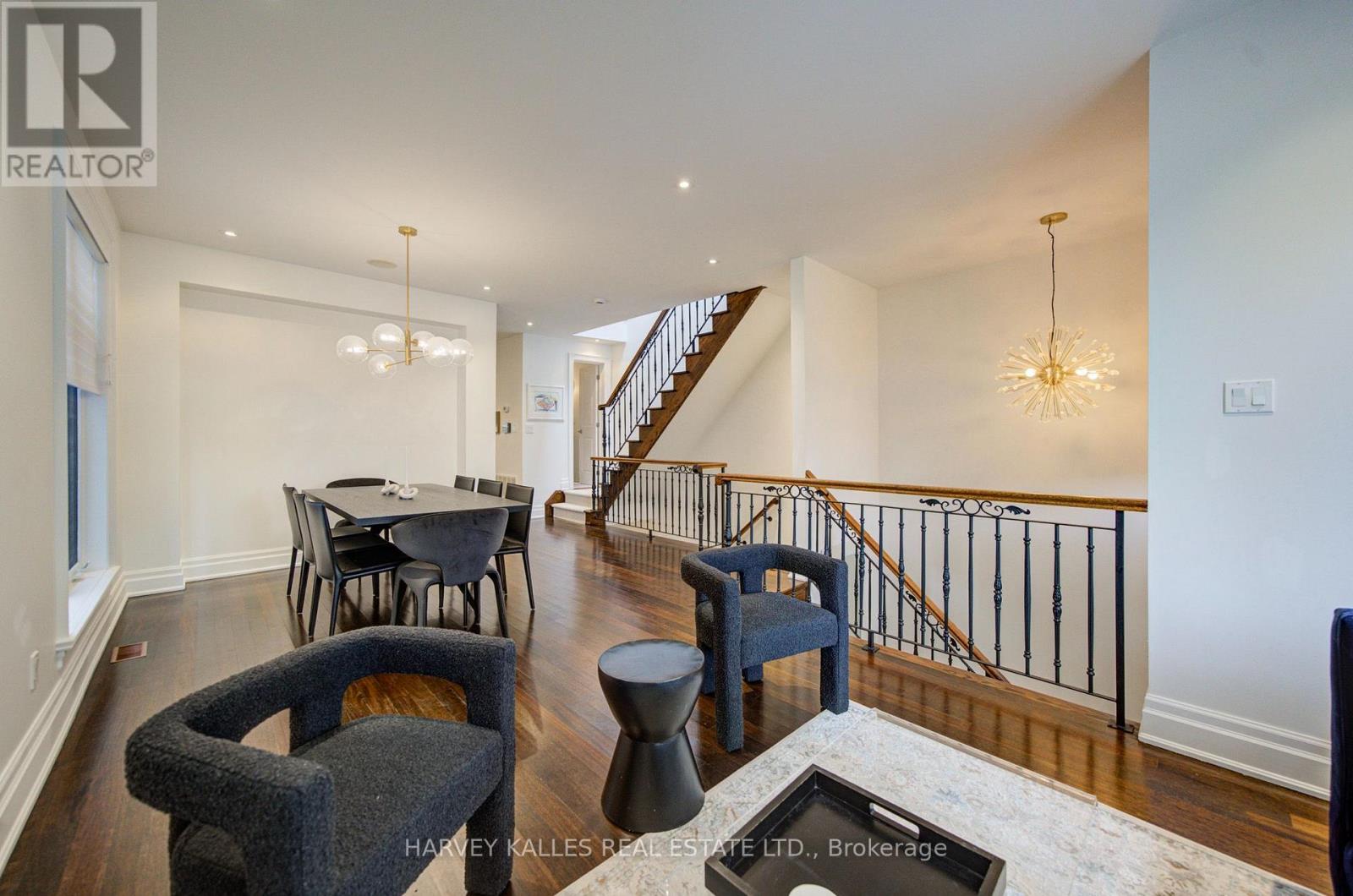 328 Douglas Avenue, Toronto, Ontario  M5M 1H1 - Photo 8 - C14020896
