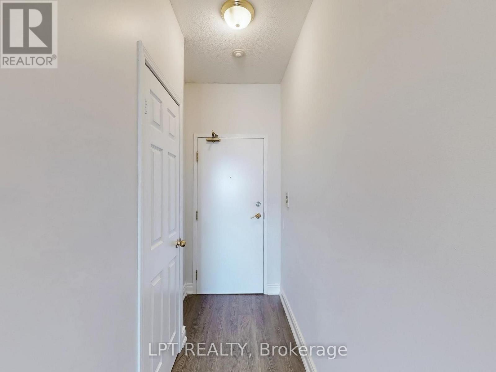 503 - 8 Hillcrest Avenue, Toronto, Ontario  M2N 3N5 - Photo 2 - C13854102