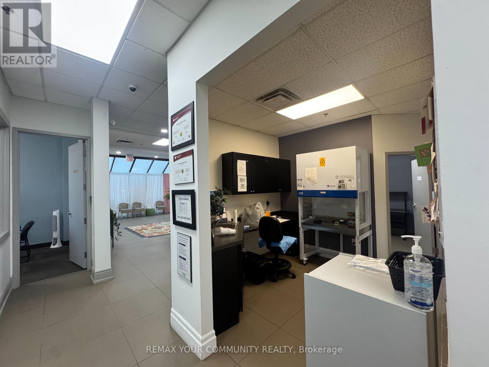 8 - 670 Highway 7 Street E, Richmond Hill, Ontario  L4B 2P2 - Photo 11 - N13683488