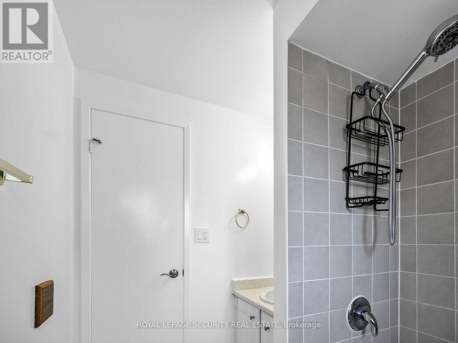 22 Harper Court, Whitby, Ontario  L1N 5X9 - Photo 27 - E14018762