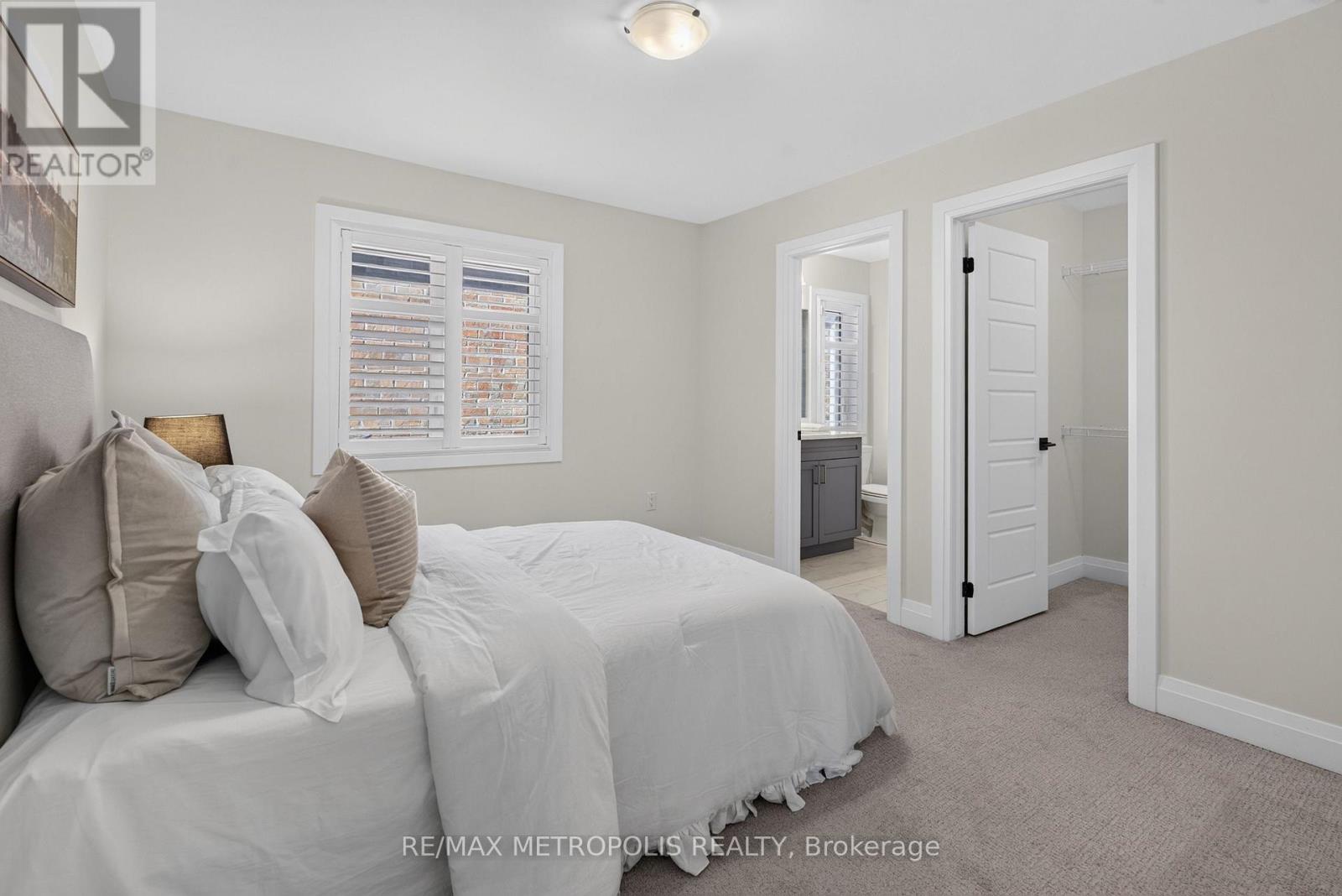 32 Lockyer Drive, Whitby, Ontario  L1P 0M2 - Photo 18 - E14021118