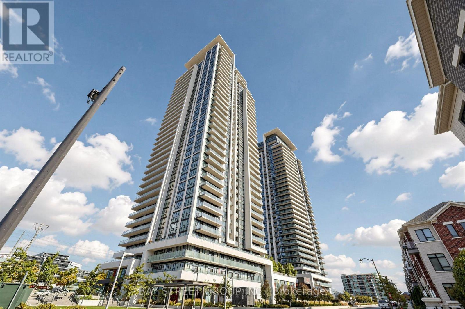 2215 - 12 Gandhi Lane, Markham (Commerce Valley), Ontario  L3T 0G8 - Photo 1 - N14016910