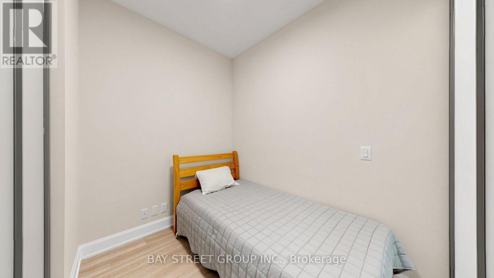 2215 - 12 Gandhi Lane, Markham (Commerce Valley), Ontario  L3T 0G8 - Photo 16 - N14016910