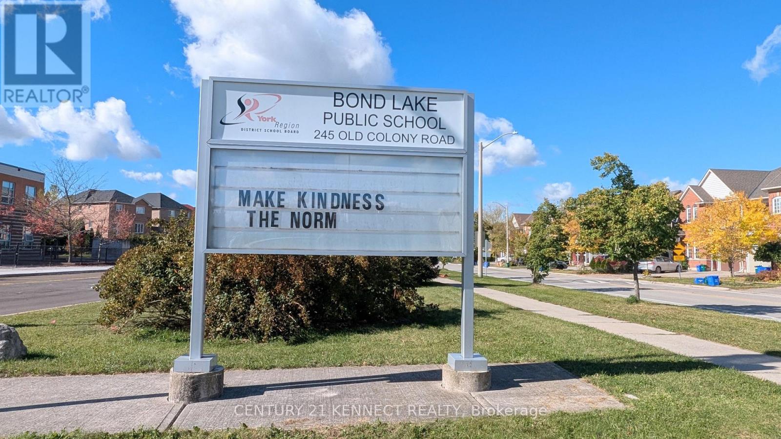 365 Old Colony Road, Richmond Hill, Ontario  L4E 5B2 - Photo 43 - N14020386