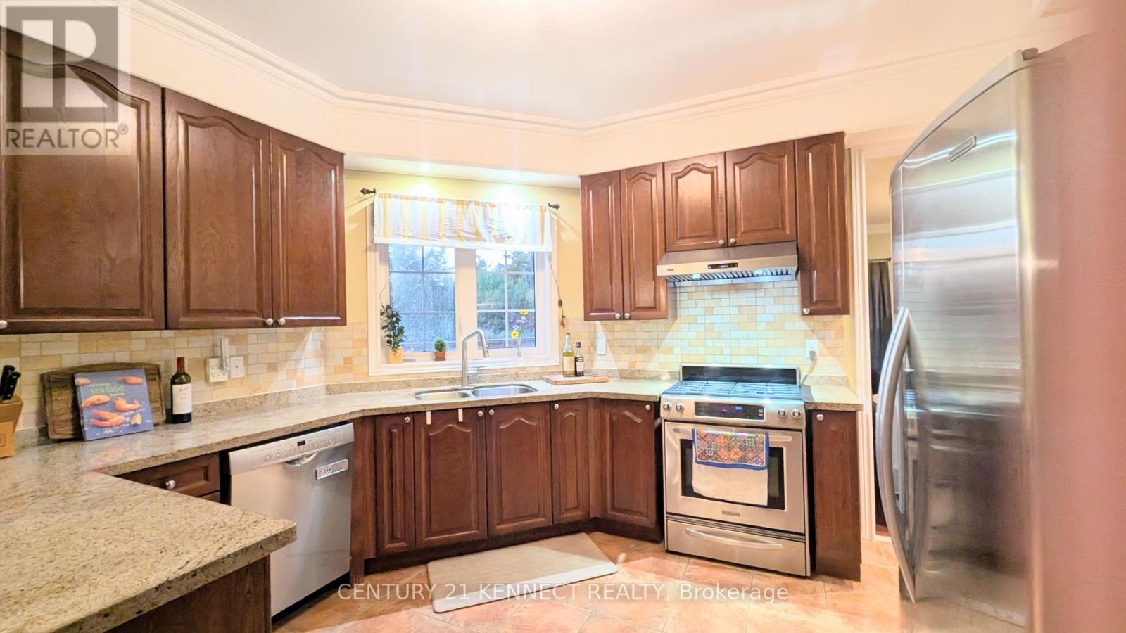 365 Old Colony Road, Richmond Hill, Ontario  L4E 5B2 - Photo 5 - N14020386