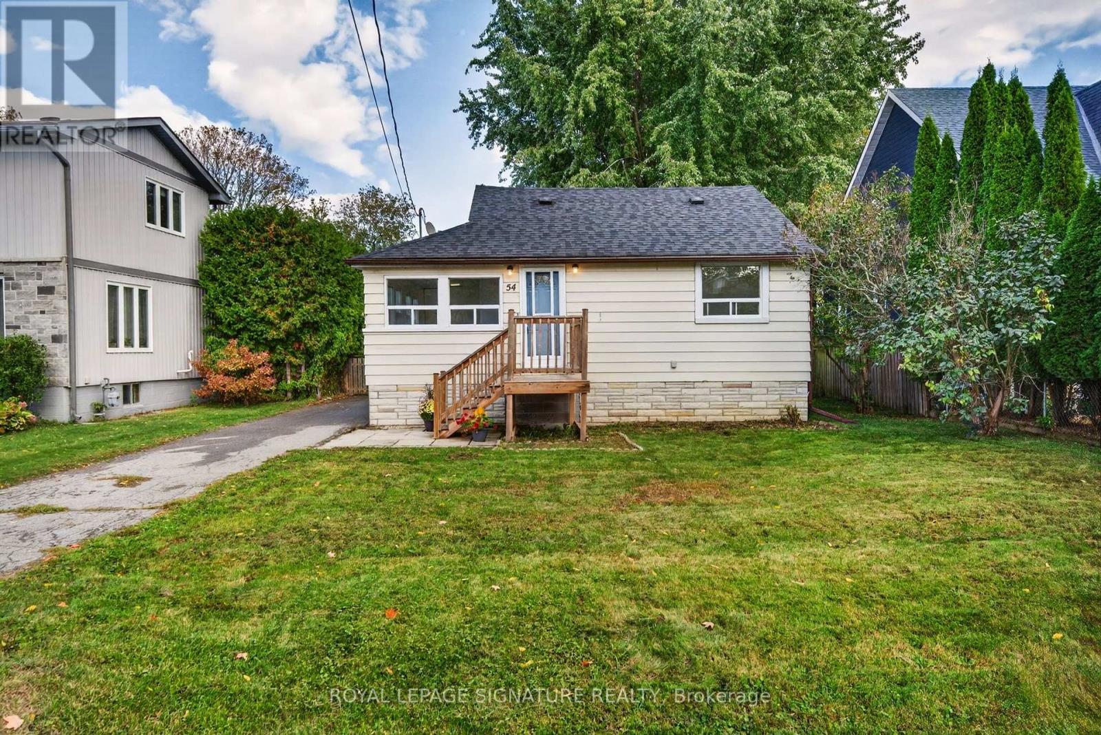 54 Farley Circle, Georgina, Ontario  L0E 1S0 - Photo 4 - N14021190
