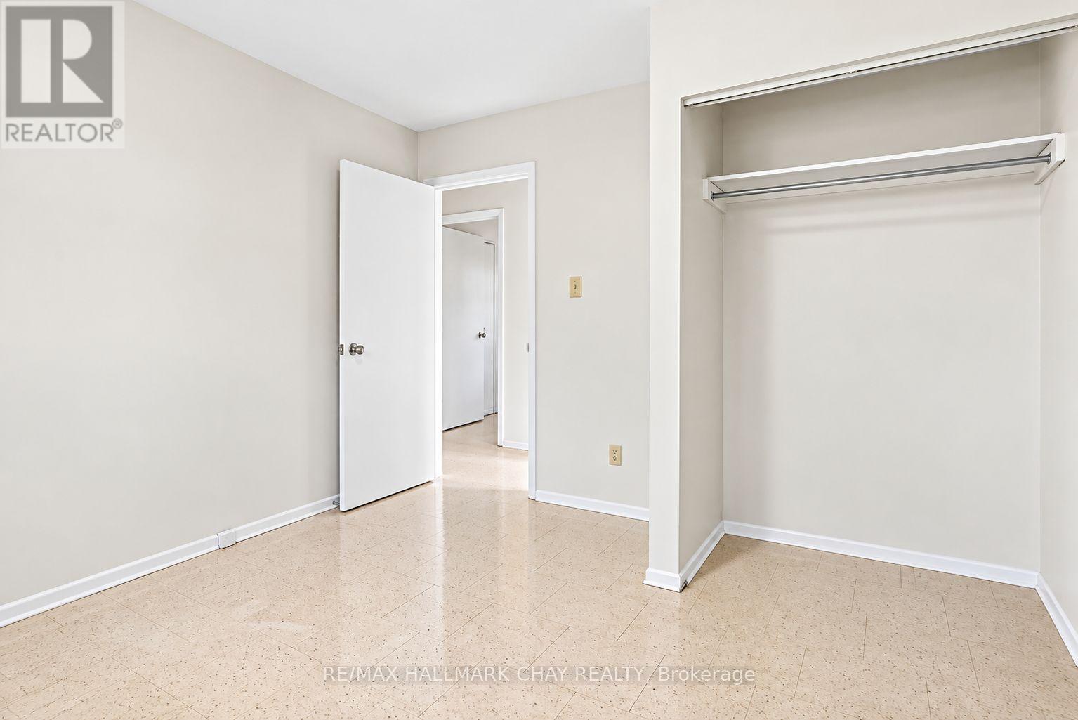 14 Heath Street, Barrie, Ontario  L4M 3J9 - Photo 8 - S14017342