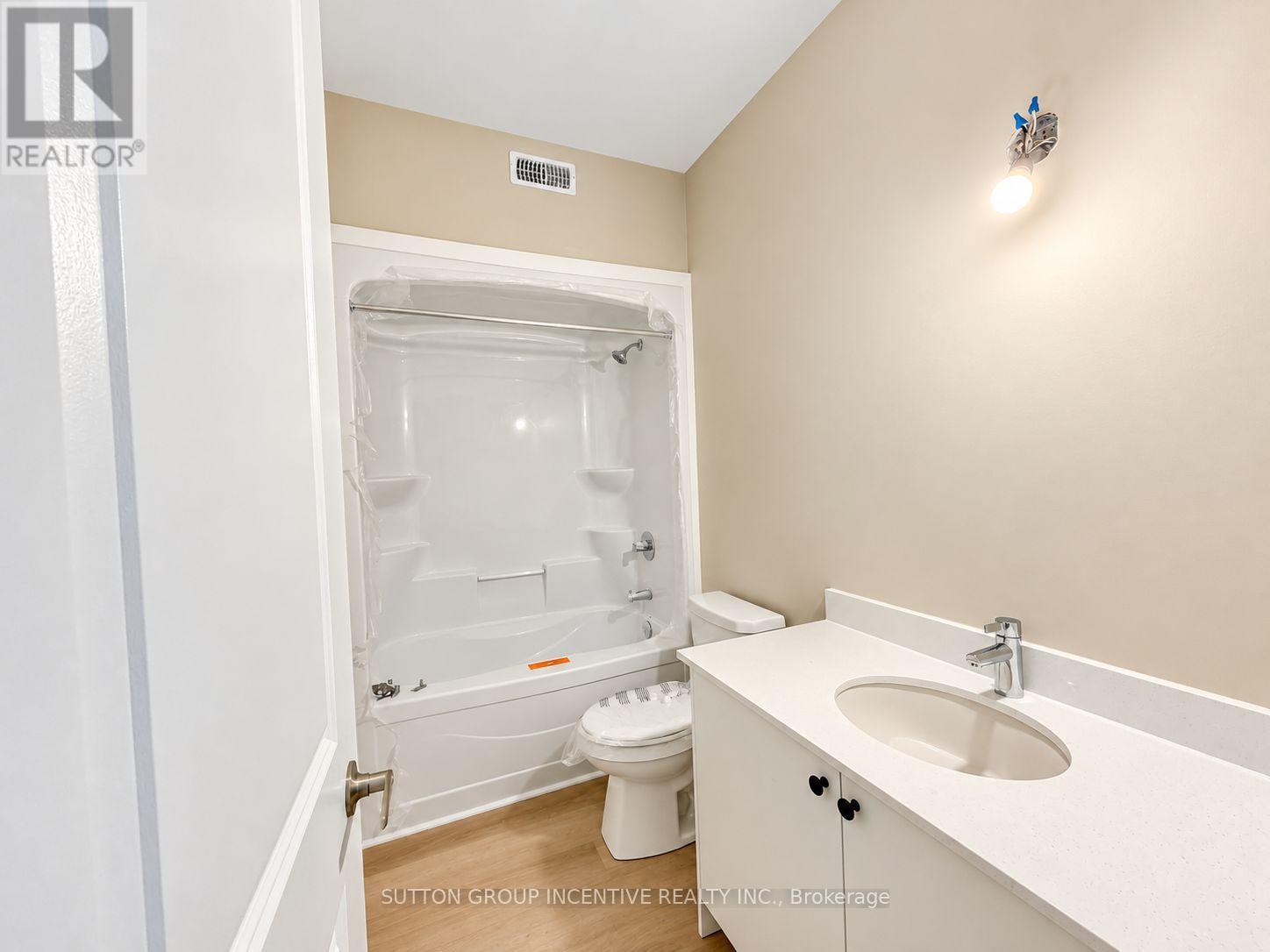8 - 1 Riverdale Drive, Wasaga Beach, Ontario  L9Z 1E9 - Photo 11 - S14020324