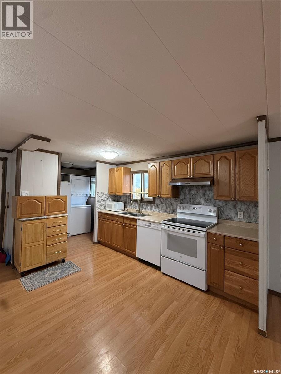 62a Eastview Trailer Court, Prince Albert Rm No. 461, Saskatchewan  S6V 5P9 - Photo 9 - SK050958