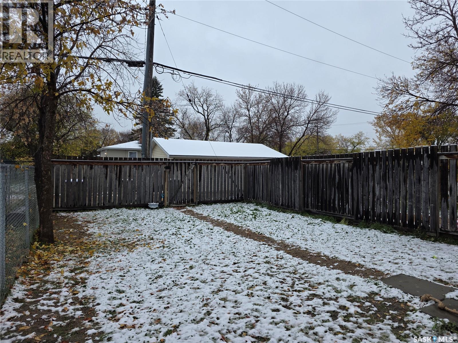 902 Connaught Street, Regina, Saskatchewan  S4T 0W9 - Photo 33 - SK050930