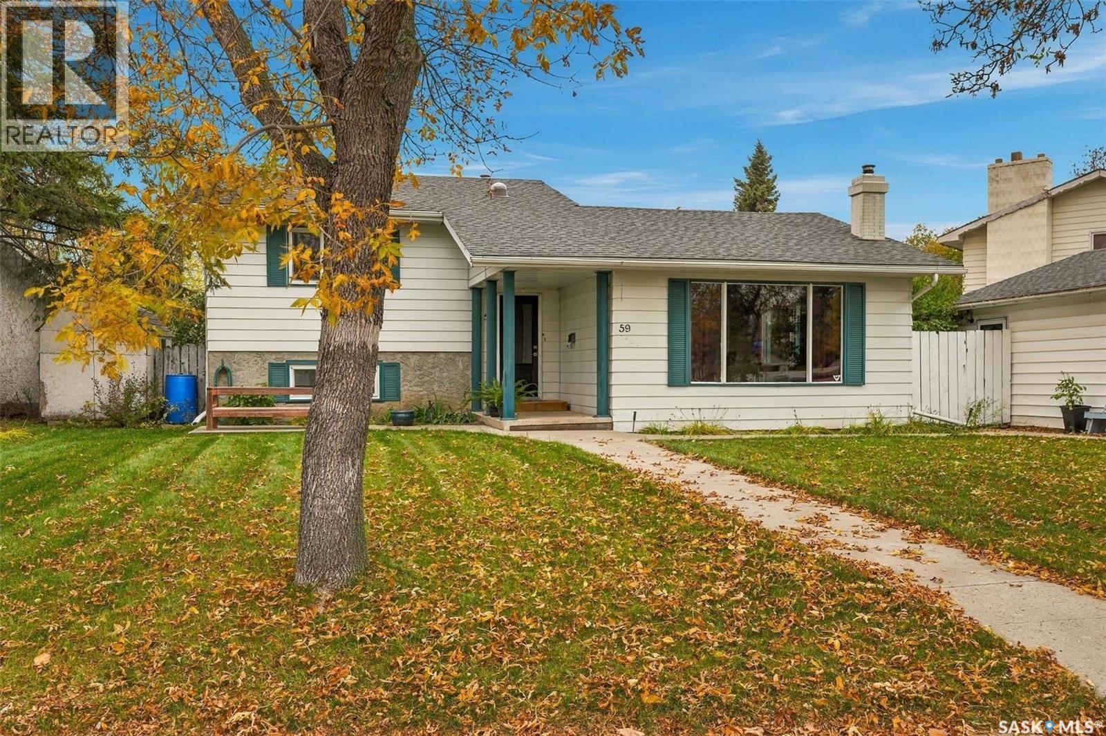 59 Button Bay, Regina, Saskatchewan  S4T 7E2 - Photo 3 - SK050889