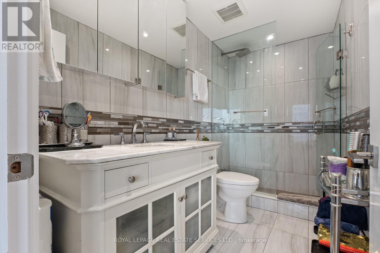 1304 - 2267 Lake Shore Boulevard W, Toronto, Ontario  M8V 3X2 - Photo 13 - W14018360