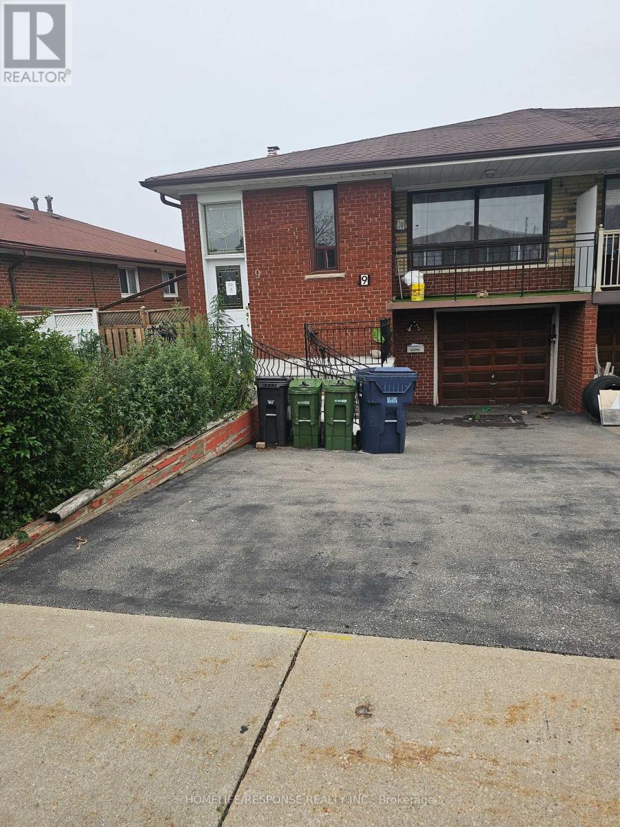 9 SONGWOOD DRIVE, Toronto, Ontario