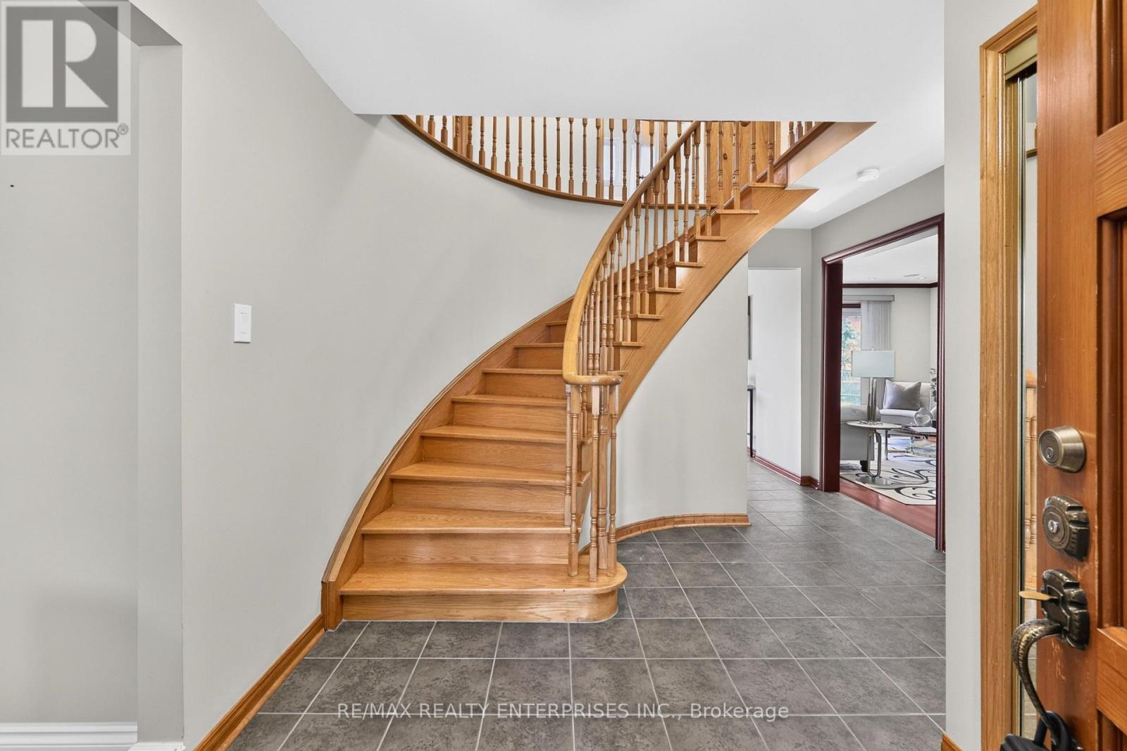 4151 ROCKWOOD ROAD Mississauga (Rathwood) Ontario Canada L4W1L6 5