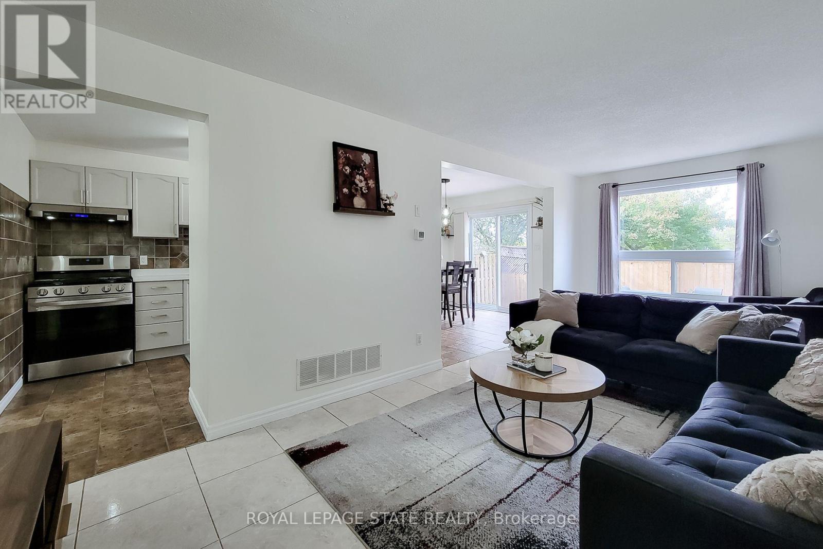 41 Vennio Lane, Hamilton, Ontario  L9B 2Y6 - Photo 18 - X14018098