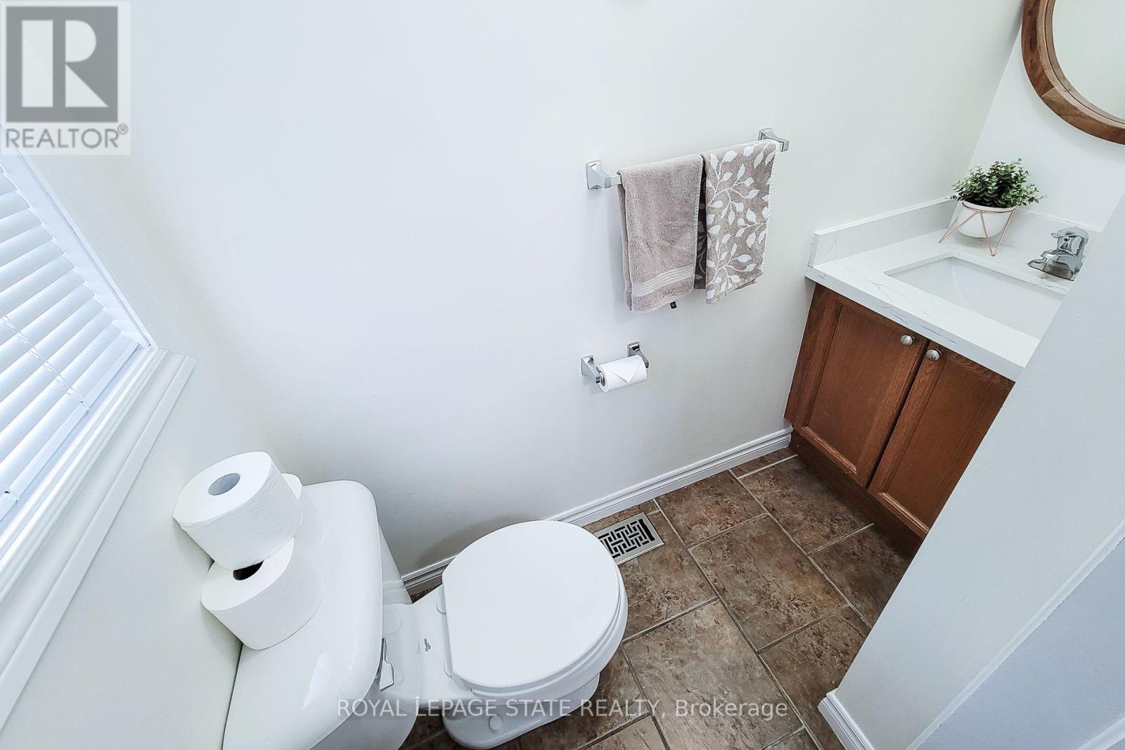 41 Vennio Lane, Hamilton, Ontario  L9B 2Y6 - Photo 27 - X14018098