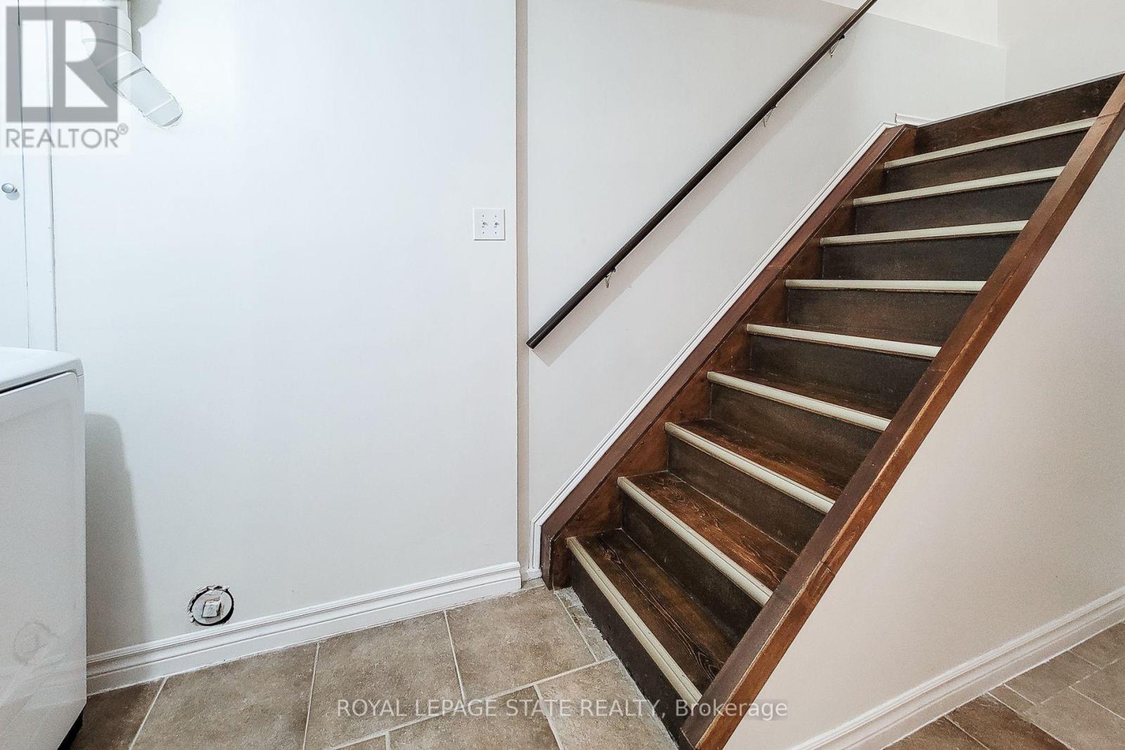 41 Vennio Lane, Hamilton, Ontario  L9B 2Y6 - Photo 45 - X14018098