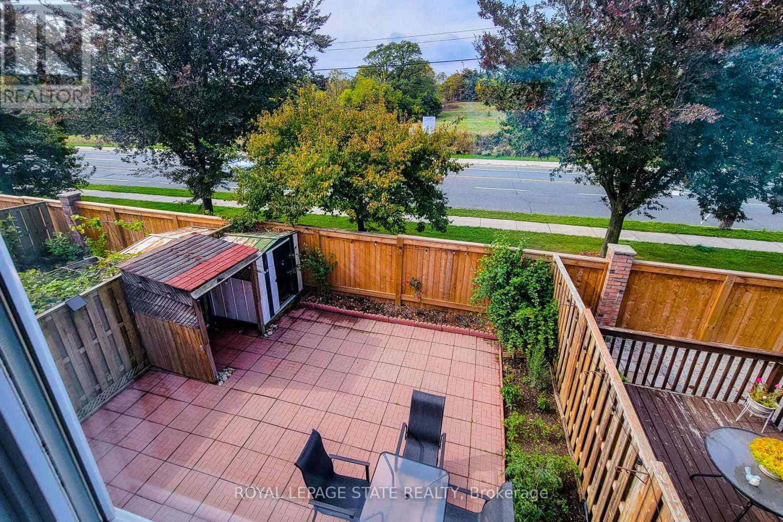 41 Vennio Lane, Hamilton, Ontario  L9B 2Y6 - Photo 7 - X14018098