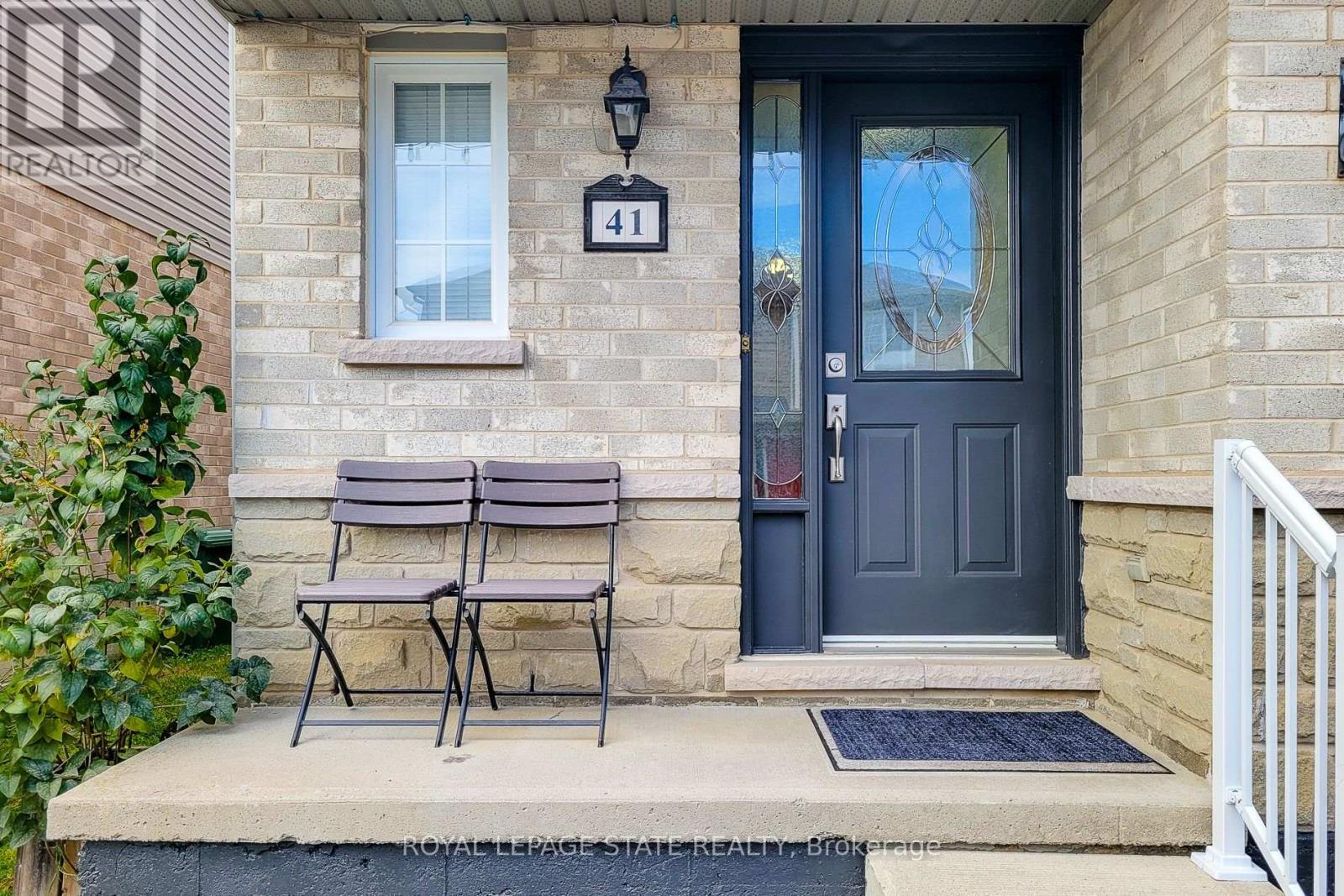 41 Vennio Lane, Hamilton, Ontario  L9B 2Y6 - Photo 9 - X14018098