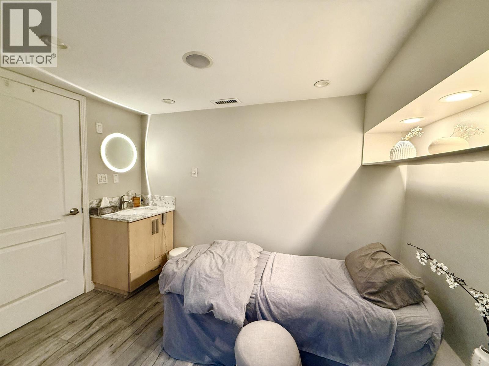 8008 Granville Street, Vancouver, British Columbia  V6P 4Z4 - Photo 19 - C8082713