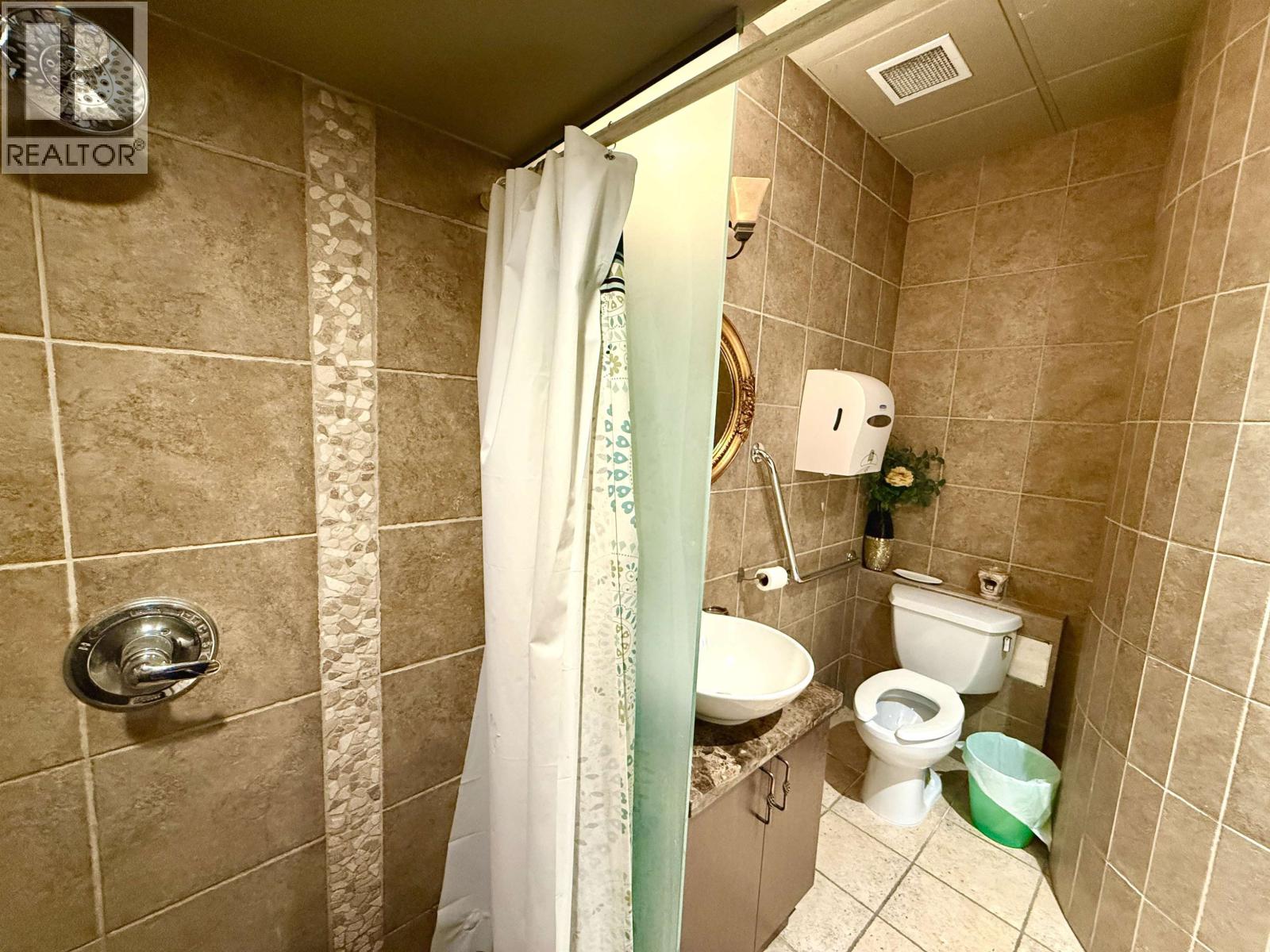 8008 Granville Street, Vancouver, British Columbia  V6P 4Z4 - Photo 26 - C8082713