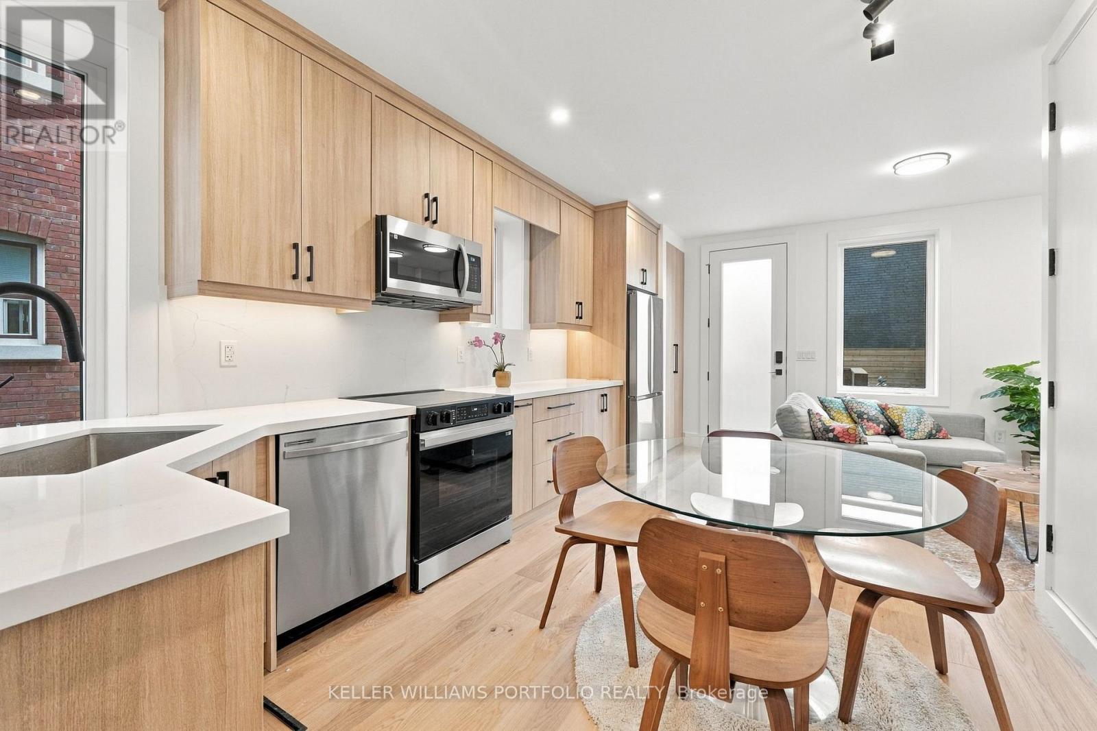 MAIN FL - 173 BEATRICE STREET, Toronto, Ontario