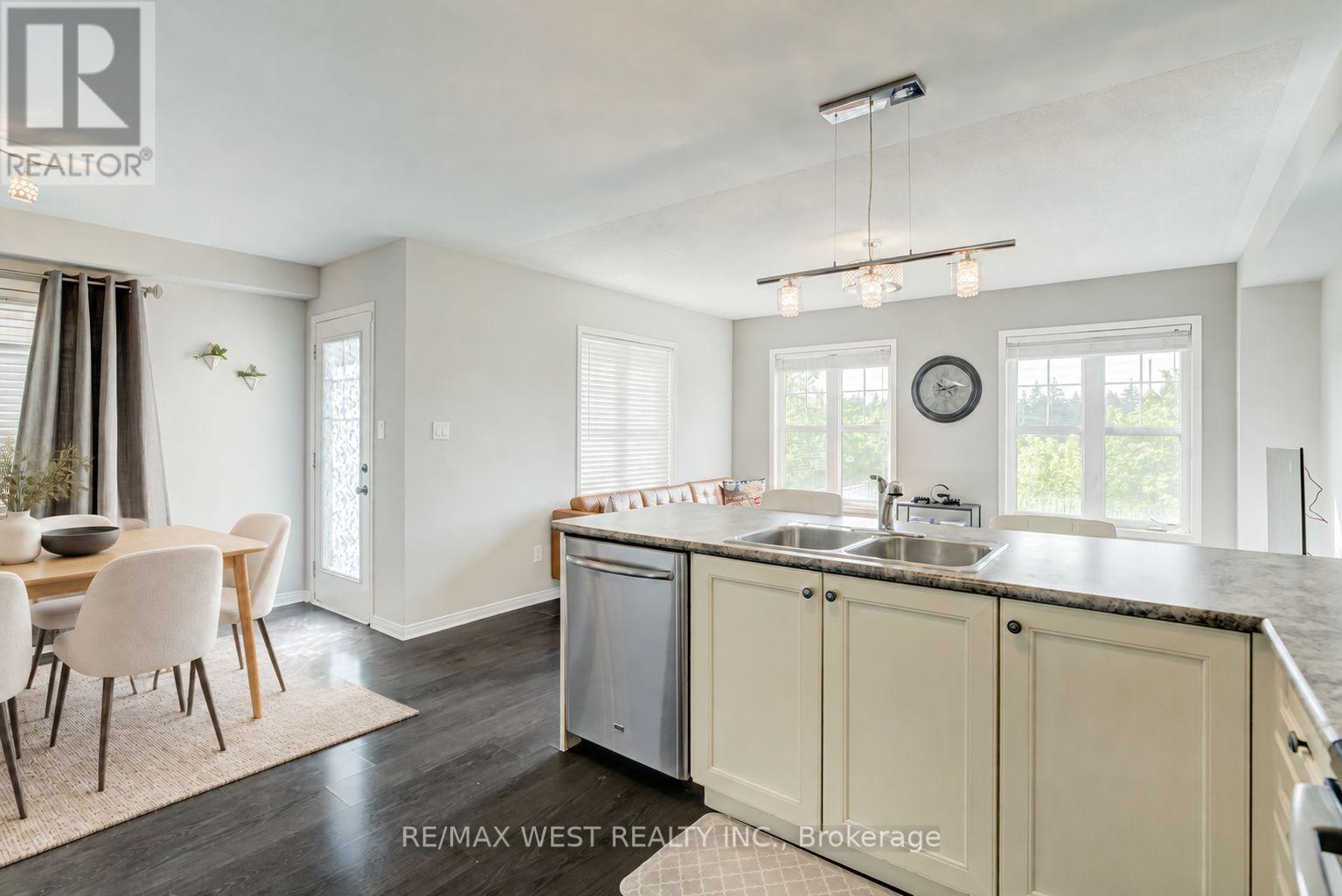 12 Hoard Avenue S, New Tecumseth, Ontario  L9R 0M4 - Photo 17 - N13817892
