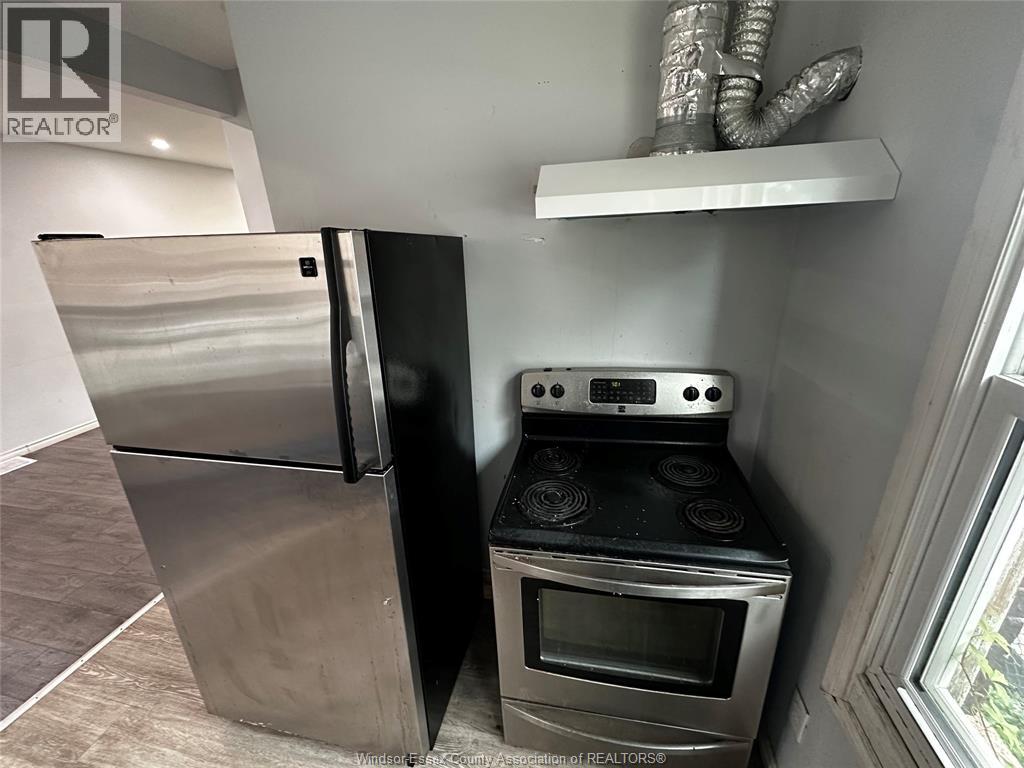3112 Peter Street, Windsor, Ontario  N9C 1H3 - Photo 8 - 26024860
