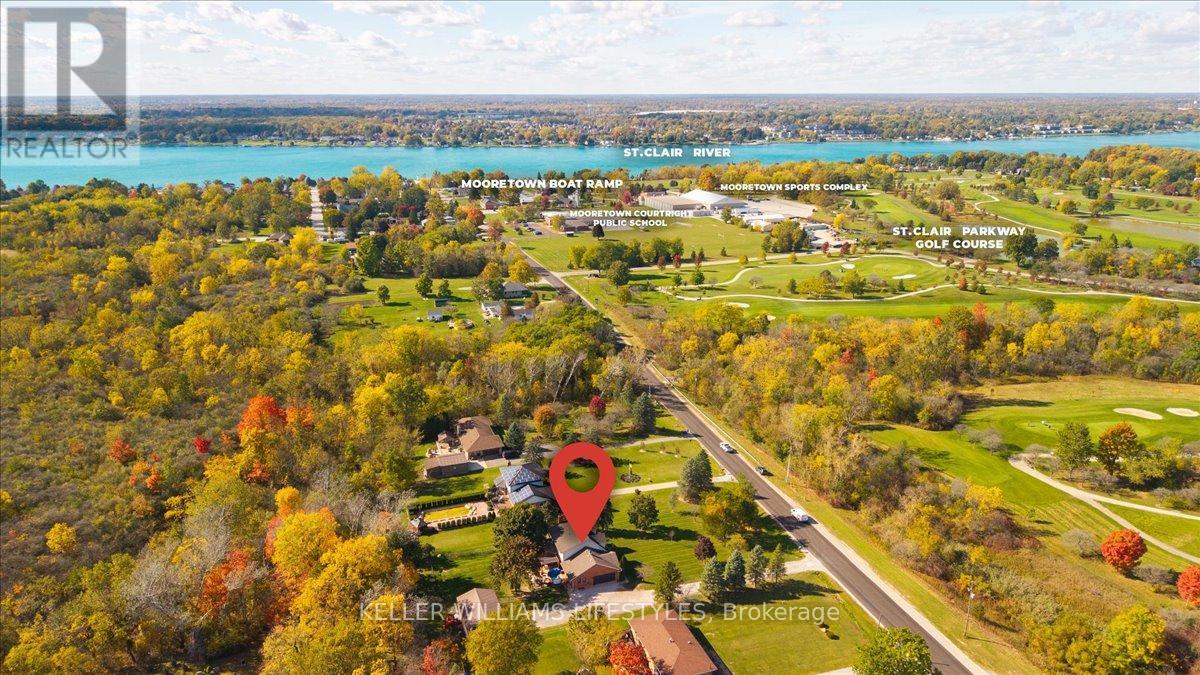 167 Moore Line, St. Clair, Ontario  N0N 1M0 - Photo 3 - X14021518
