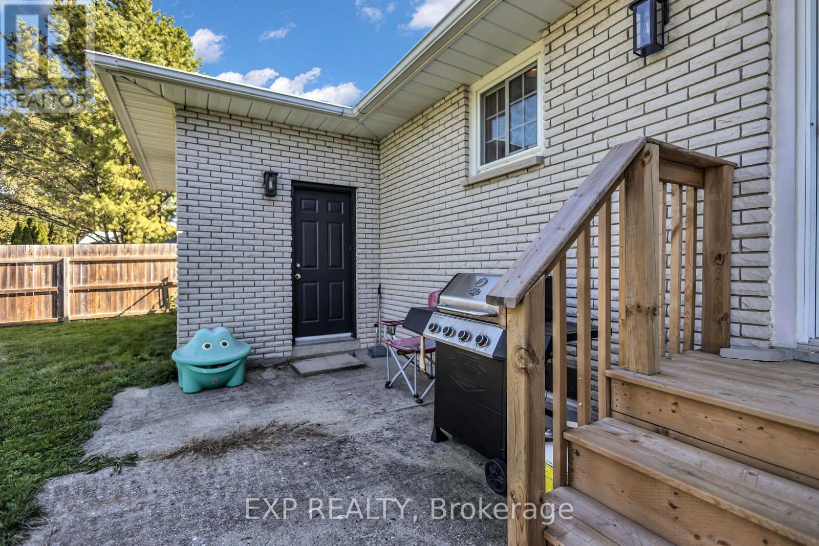 623 King Street W, Chatham-Kent, Ontario  N7M 1H7 - Photo 42 - X14023000