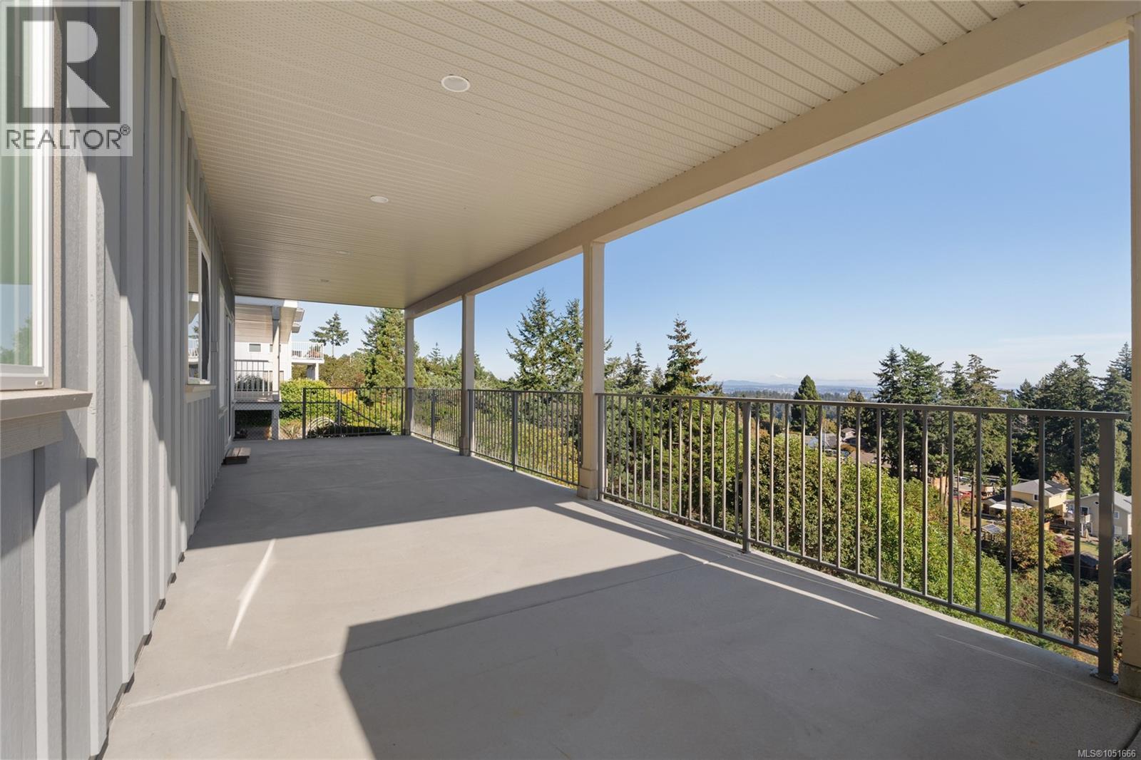 3387 Haida Dr