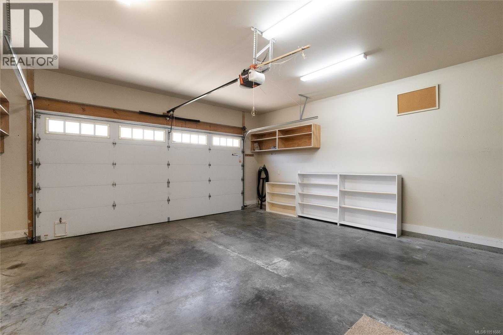 3387 Haida Dr