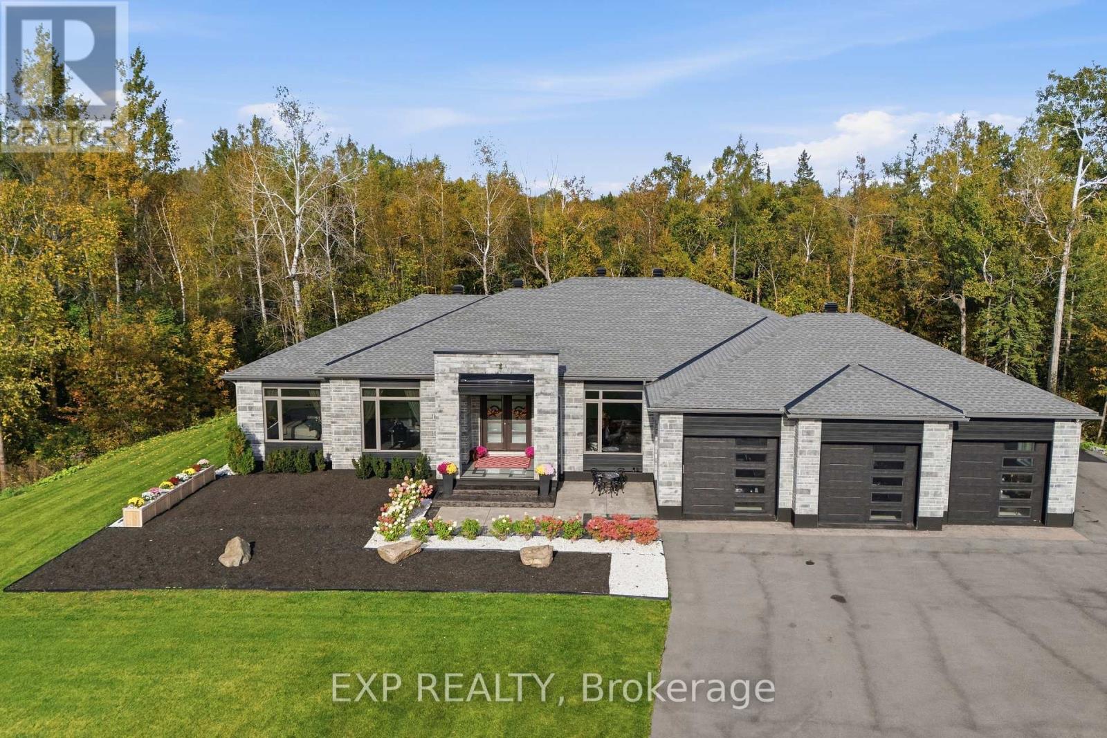 157 WILBERT COX DRIVE, Ottawa, Ontario