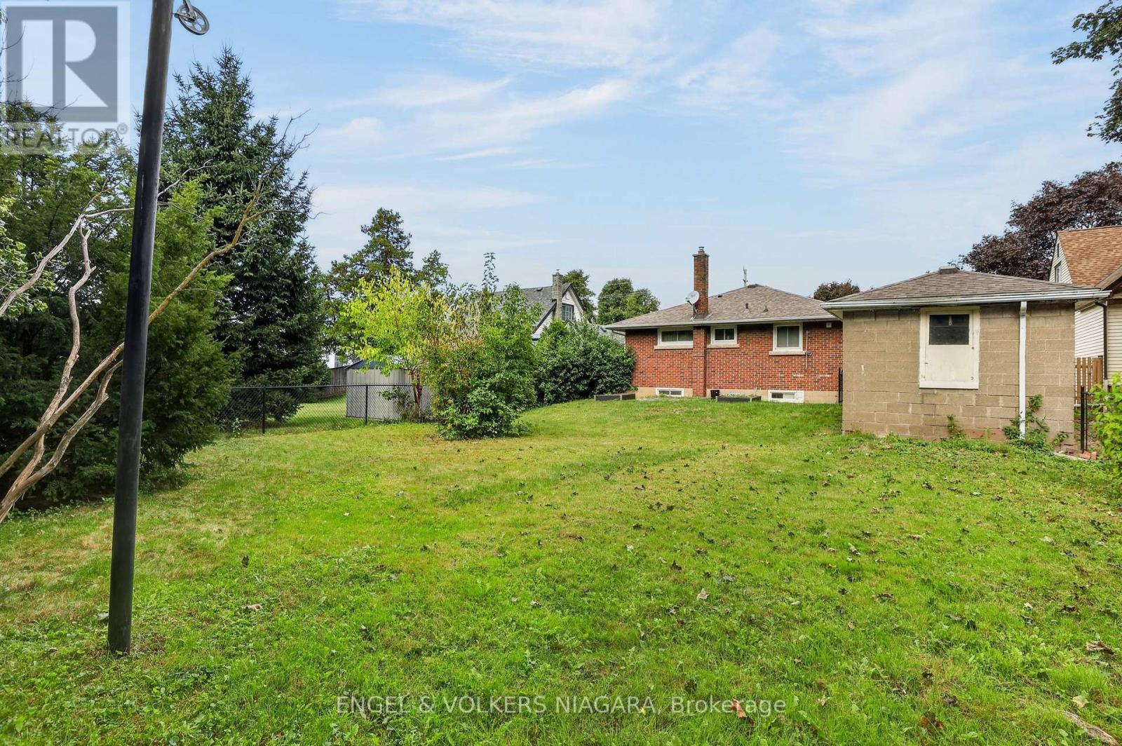 6534 Riall Street, Niagara Falls, Ontario  L2J 1Z6 - Photo 3 - X14022960