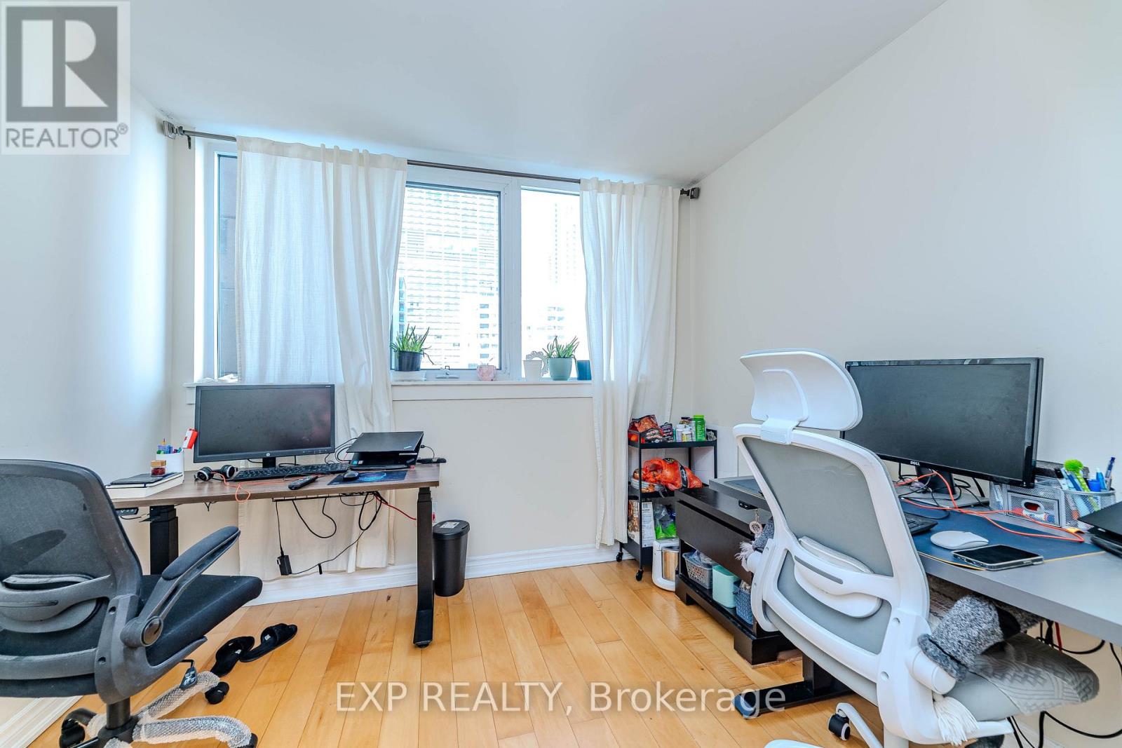 1515 - 1055 Bay Street, Toronto, Ontario  M5S 3A3 - Photo 11 - C14021680