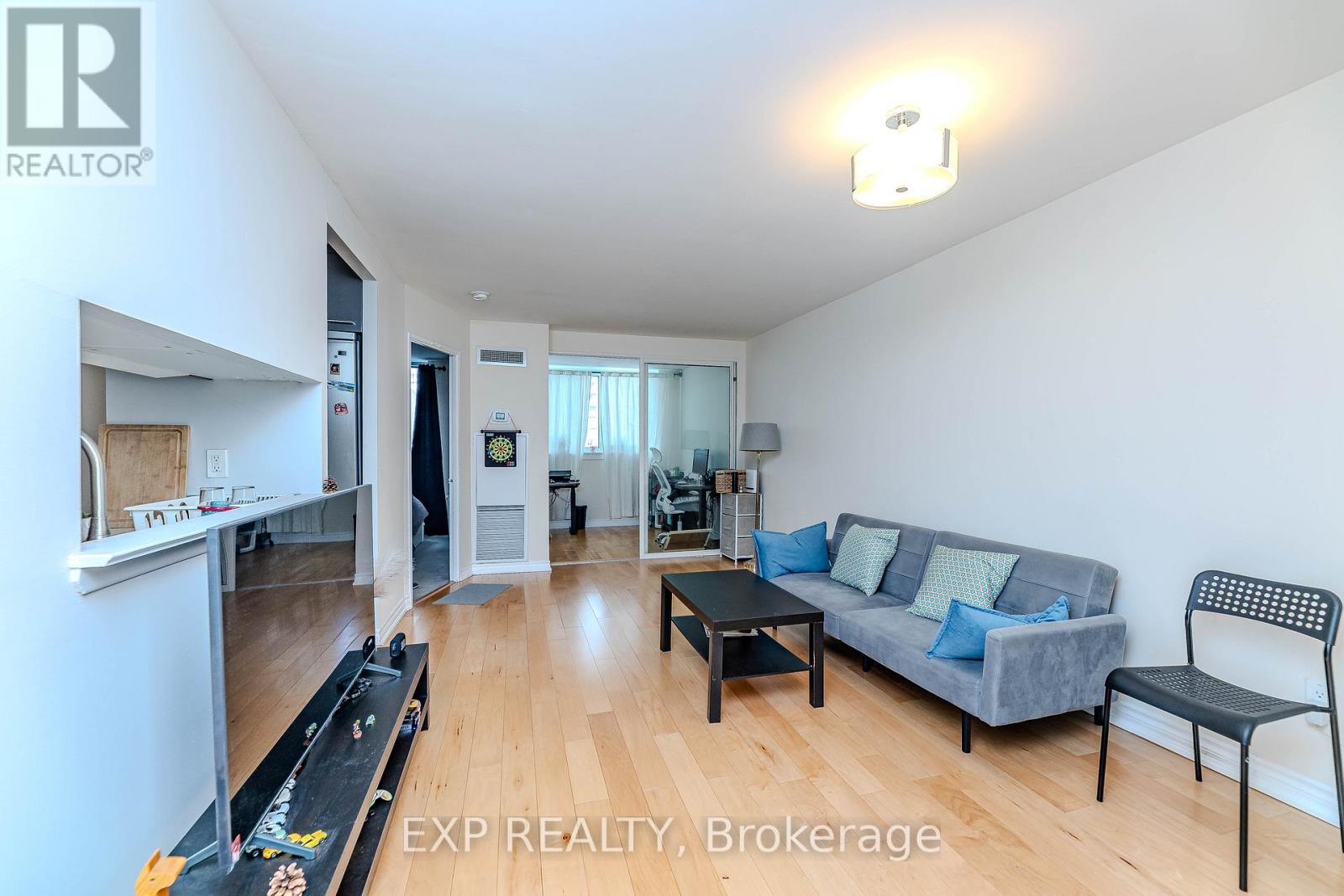 1515 - 1055 Bay Street, Toronto, Ontario  M5S 3A3 - Photo 3 - C14021680