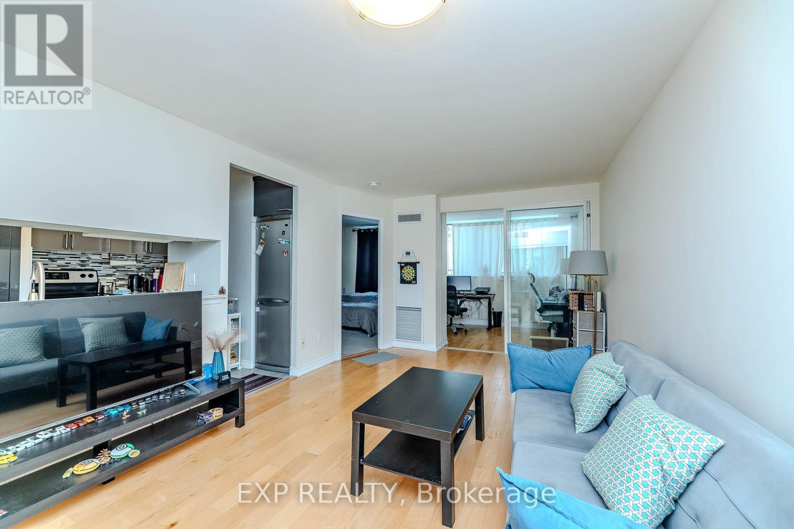 1515 - 1055 Bay Street, Toronto, Ontario  M5S 3A3 - Photo 4 - C14021680