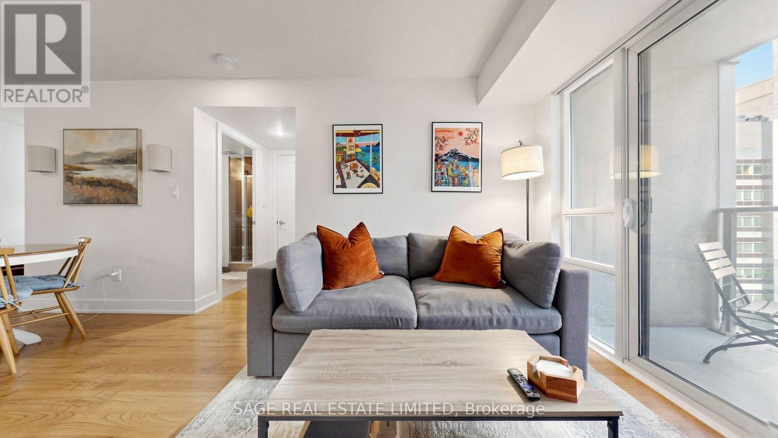 1007 - 20 Blue Jays Way, Toronto, Ontario  M5V 3W6 - Photo 5 - C14023316