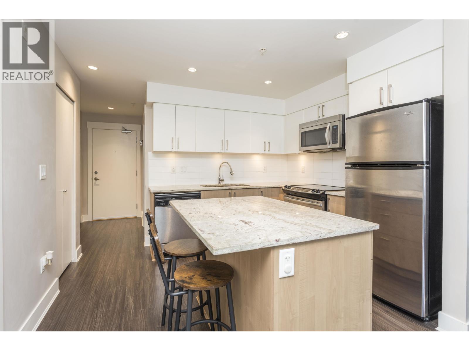 308 55 Eighth Avenue, New Westminster, British Columbia  V3L 0E8 - Photo 3 - R3174545