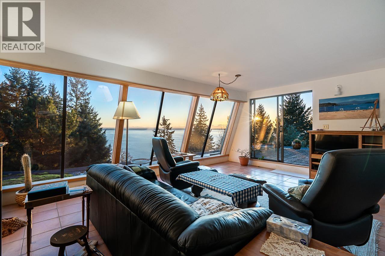 5970 Condor Place, West Vancouver, British Columbia  V7W 1W4 - Photo 5 - R3174547