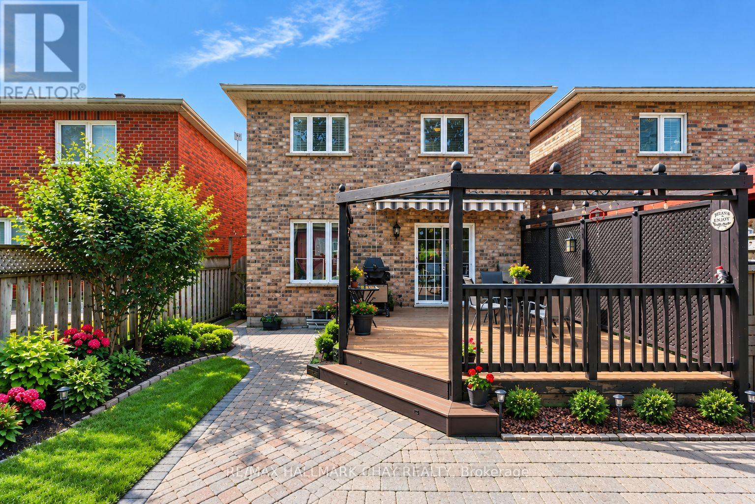 102 Noble Drive, Bradford West Gwillimbury (Bradford), Ontario  L3Z 3B5 - Photo 2 - N14022376
