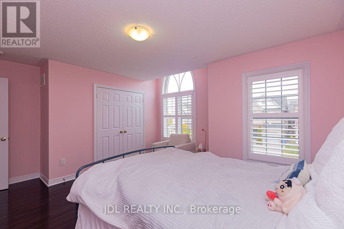 103 Herefordshire Crescent, Newmarket, Ontario  L3X 3K8 - Photo 28 - N14022500