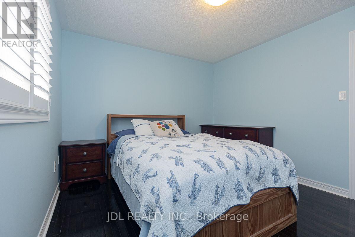 103 Herefordshire Crescent, Newmarket, Ontario  L3X 3K8 - Photo 34 - N14022500